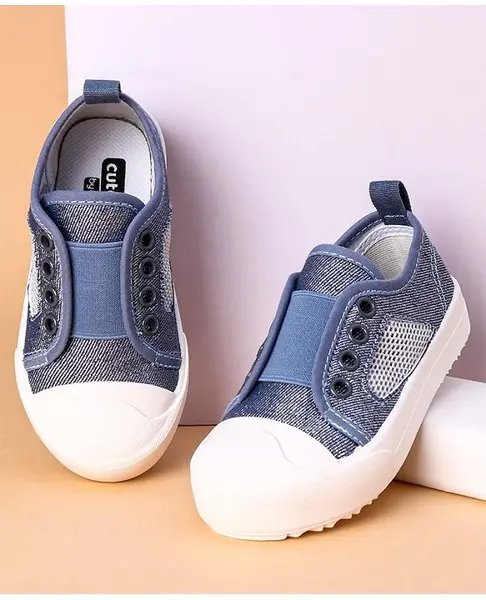 Cute Walk by Babyhug Casual Shoes - Blue