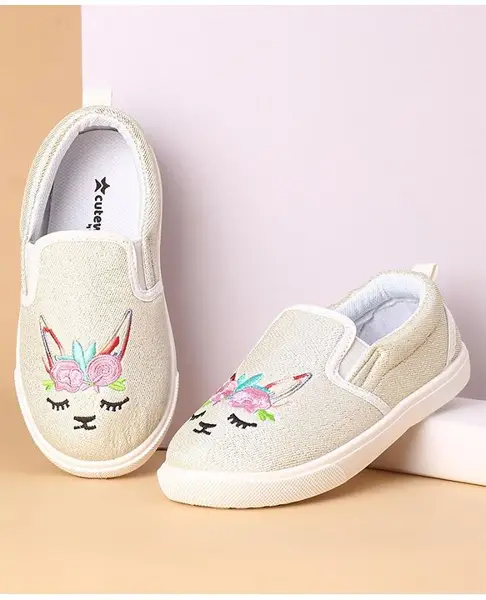 Cute Walk by Babyhug Unicorn Embroidered Slip On Casual Shoes - White