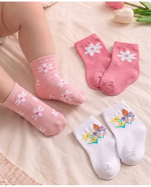 Cute Walk by Babyhug Anti-Bacterial Ankle Length Floral Design Socks Pack of 3 - White & Peach