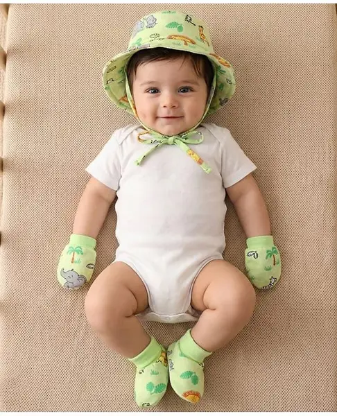 Babyoye 100% Cotton Interlock Knit with Eco Jiva Finish Cap Mitten & Booties with Animal Print Green- Diameter 11 cm