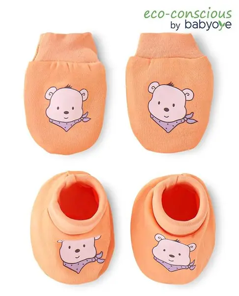 Babyoye 100% Cotton with Eco Jiva Finish Mittens &  Booties Set with Bear Print - Orange