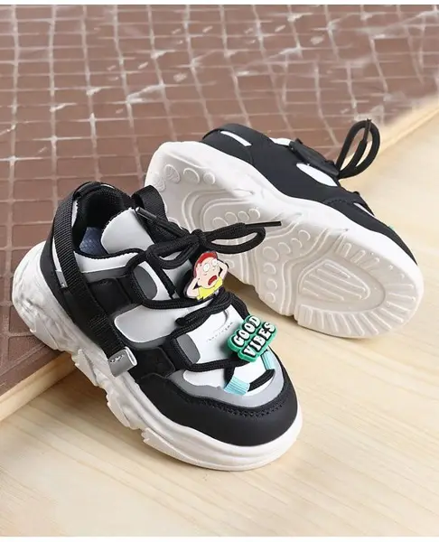 Babyoye Sneaker with Lace Up Closure with Cartoon Applique - Black