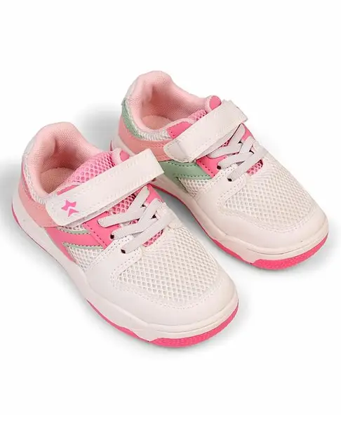 Cute Walk by Babyhug Casual Shoes With Velcro Closure - White