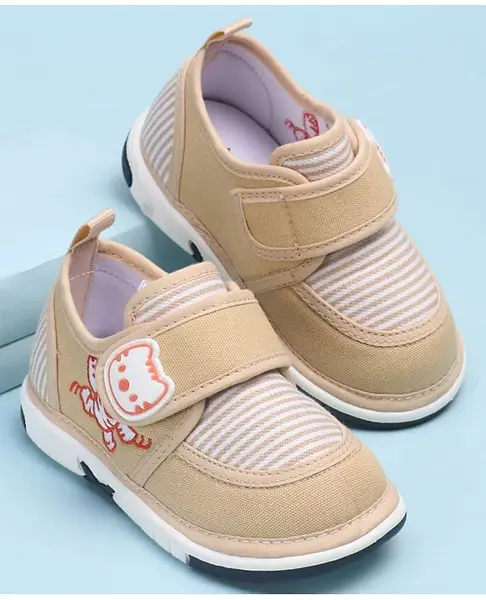 Cute Walk by Babyhug Casual Shoes With Velcro Closure & Cat Applique - Khaki