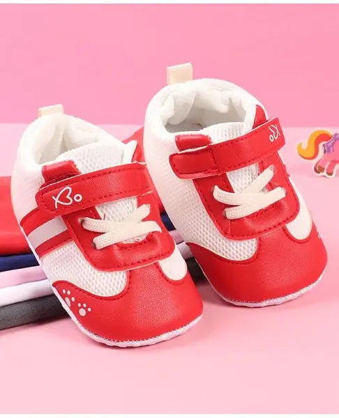 Babyoye Velcro Closure Booties With Paw Print - Red