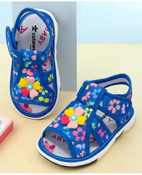 Cute Walk by Babyhug Velcro Closure Sandal With Floral Print & Applique - Blue
