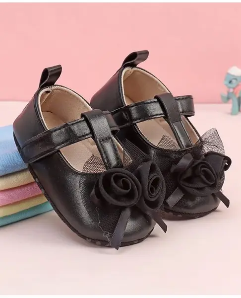 Babyoye Velcro Closure Booties With Floral Applique - Black
