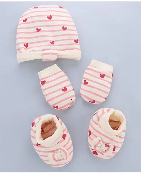 Babyoye 100% Cotton Interlock Knit With Eco Jiva Finish Striped Cap  Mitten & Booties Set With Heart Print & Bow Applique - White