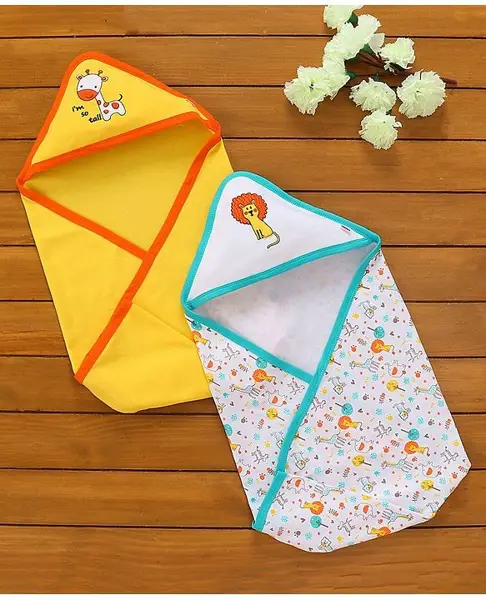 Babyhug Hooded Wrapper Lion Print Pack of 2 - Yellow and White